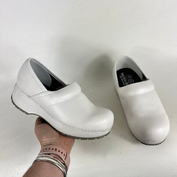 Skechers Work Clogs Candaba Women 8.5 White Leather Slip-Resistant Comfort 77227 - Picture 1 of 10